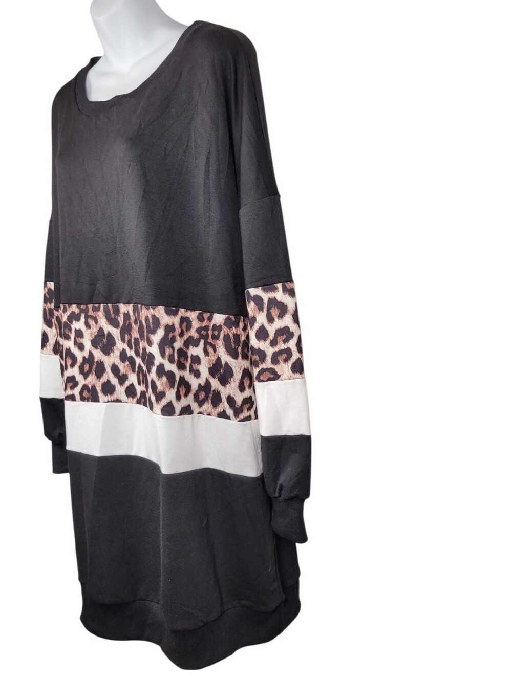 2/$20 Shein Black Leopard Pattern Long Sweatshirt Top Size: 2XL - Picture 3 of 10